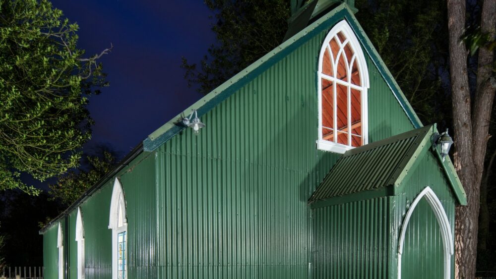 eglise-tôle-ondulée
