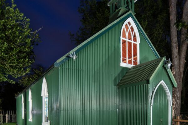 eglise-tôle-ondulée